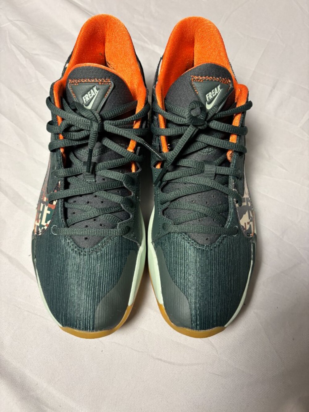 Nike Zoom Freak 2 Green Pistachio Frost Basketball Shoes Men’s US 8.5